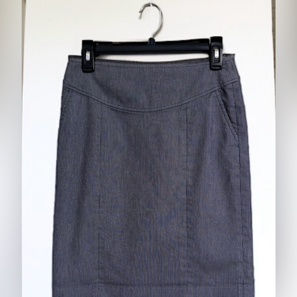 Banana Republic Navy Stretch Pencil Skirt Size 2 Workwear Career Classic